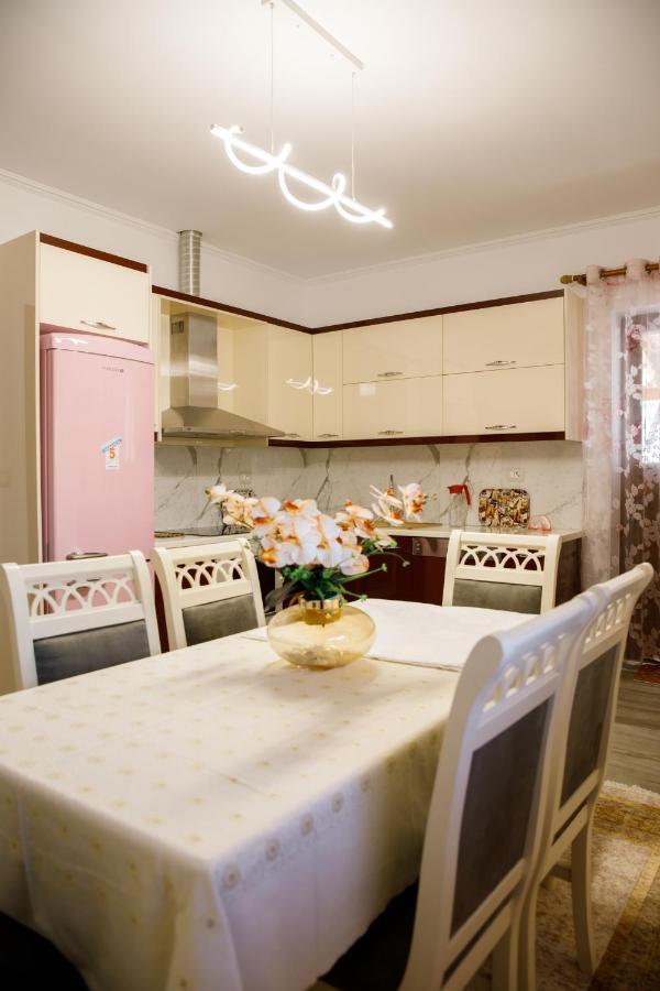 The Luxe Apartments Gjirokaster Ngoại thất bức ảnh