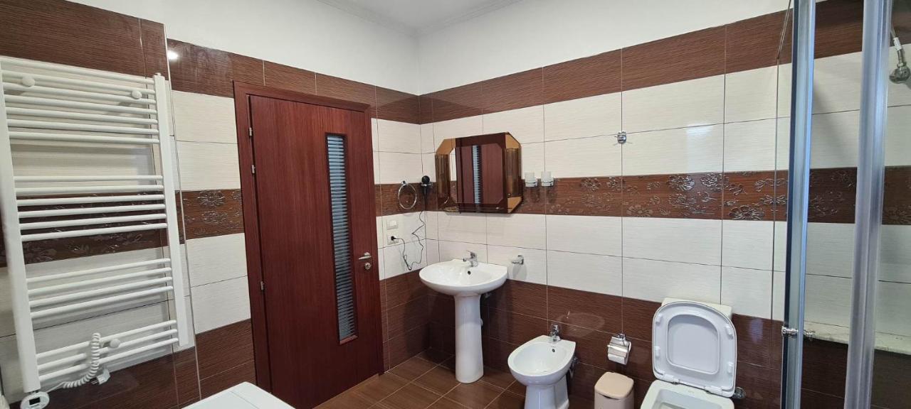 The Luxe Apartments Gjirokaster Ngoại thất bức ảnh