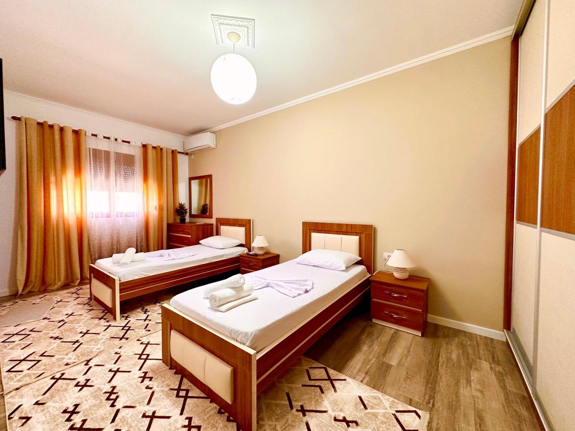 The Luxe Apartments Gjirokaster Ngoại thất bức ảnh